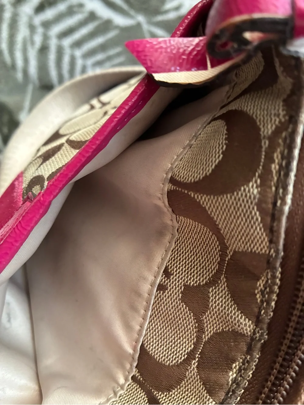 COACH BAG,Coach Signature Crossbody Bag in Brown with Pink Trim